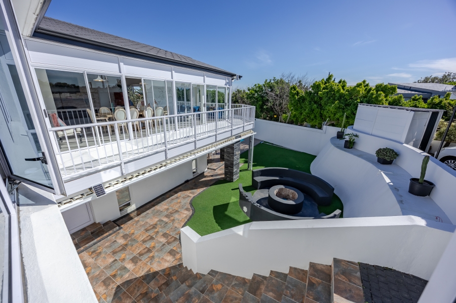 5 Bedroom Property for Sale in Milnerton Central Western Cape